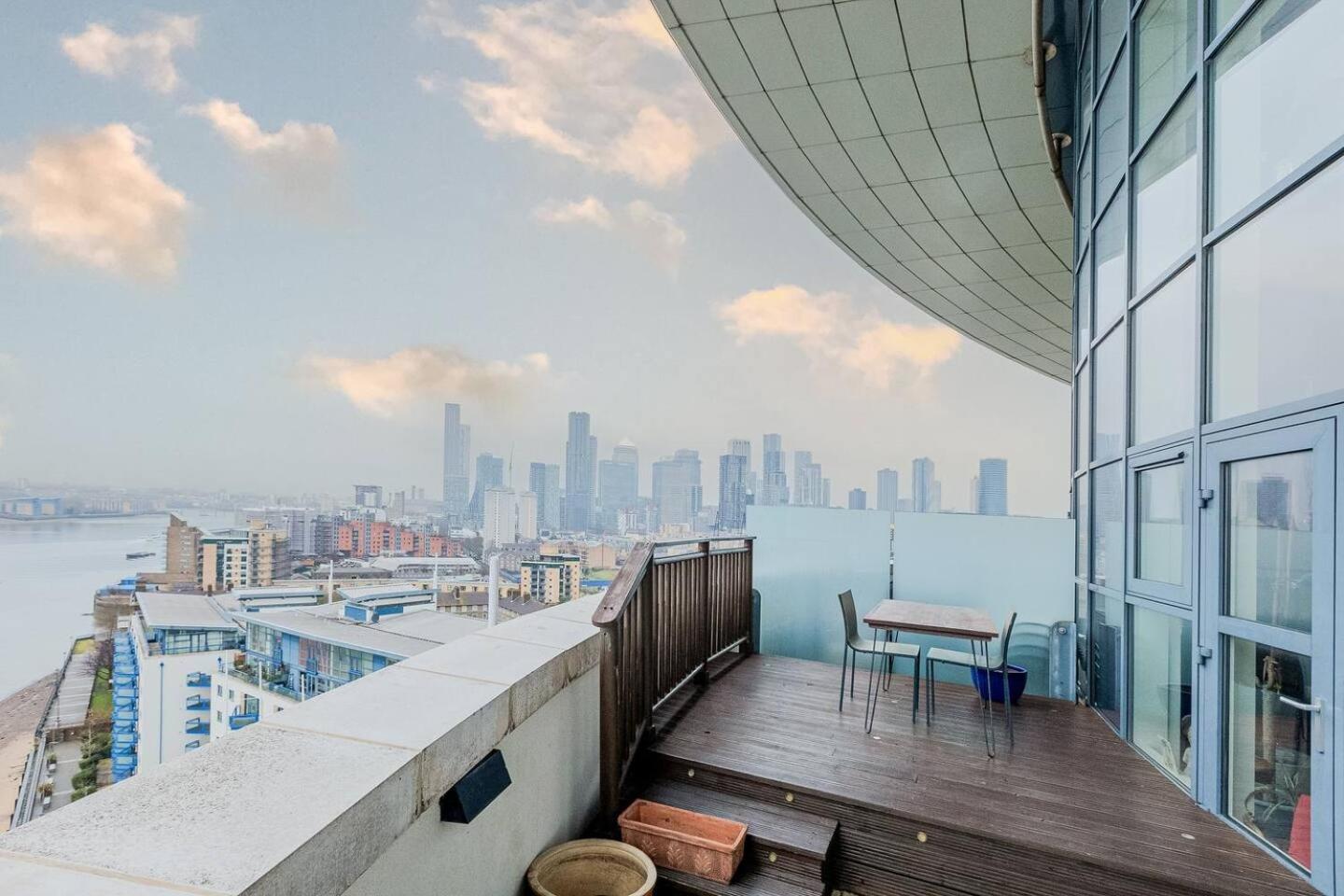 London Canary Wharf Riverside Penthouse Apartment Exterior foto